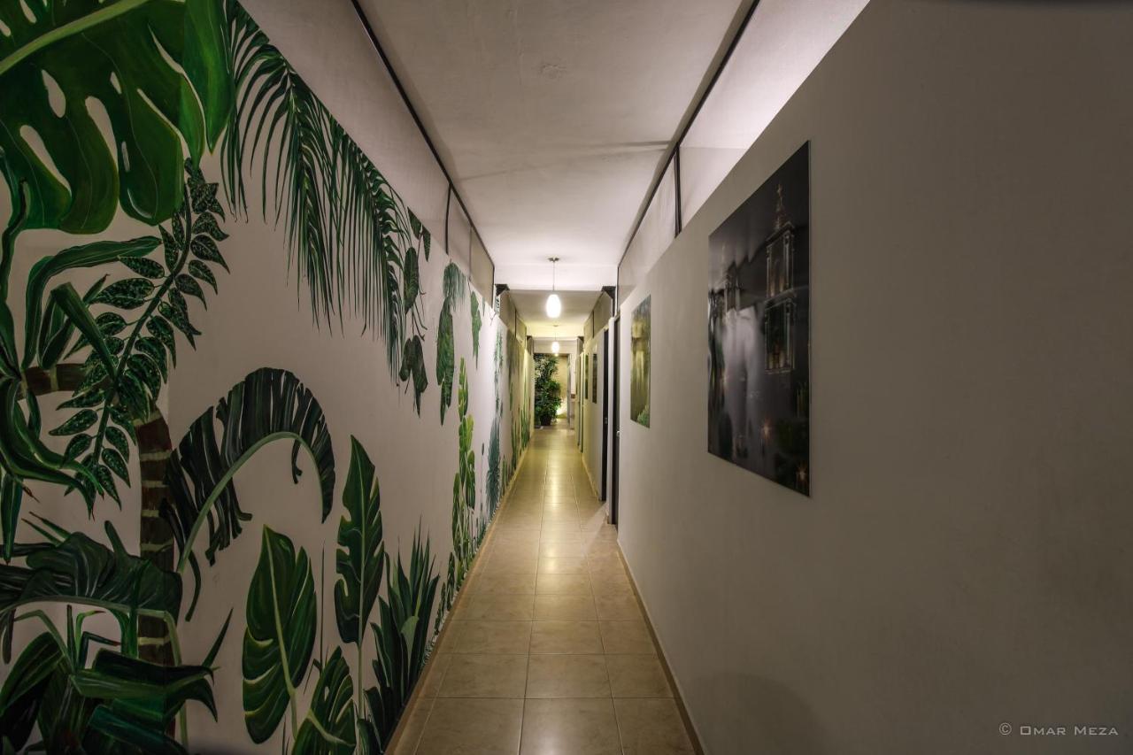 ואיאדוליד Hostal Gayser מראה חיצוני תמונה