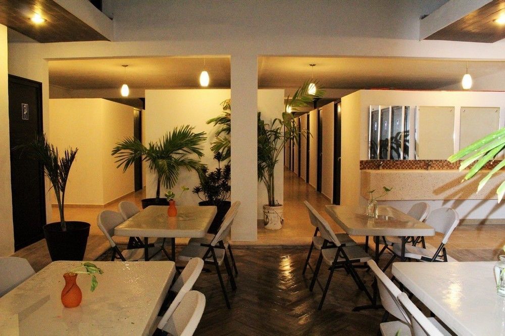ואיאדוליד Hostal Gayser מראה חיצוני תמונה